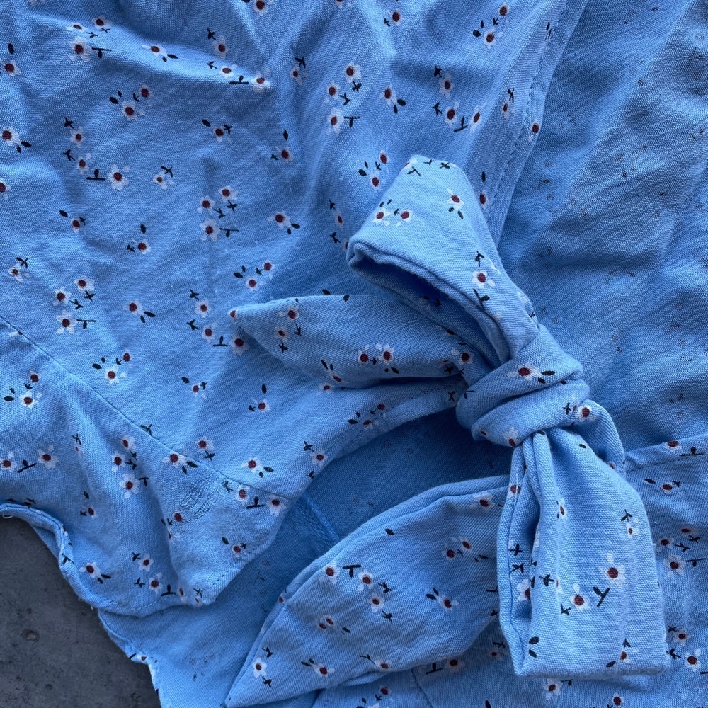 Tie tee